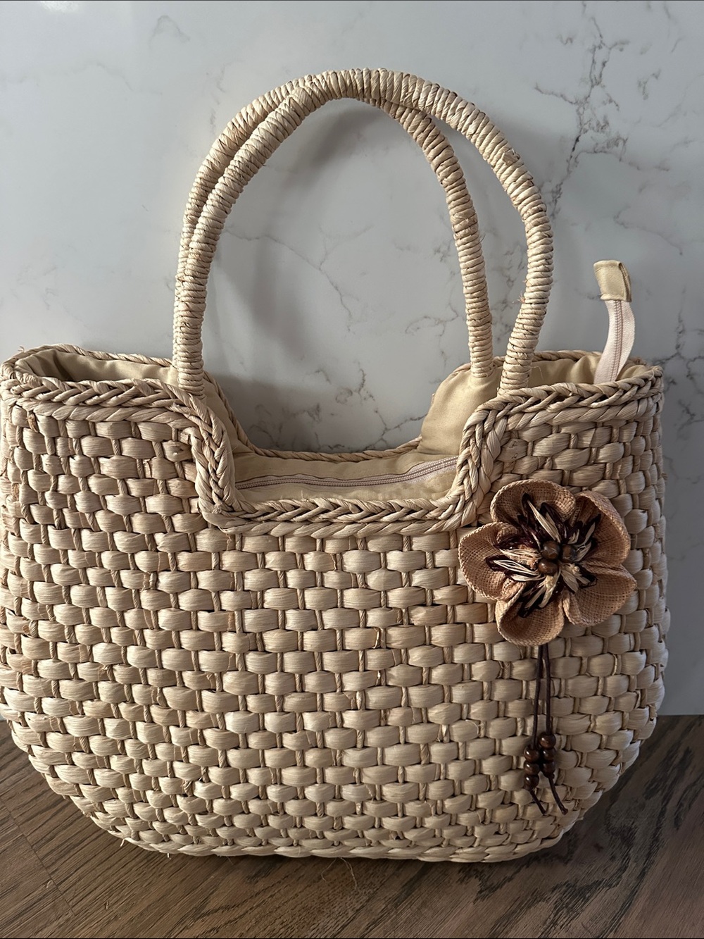 NWOT Straw Studios Natural Woven Tote Bag with Floral Embellishment